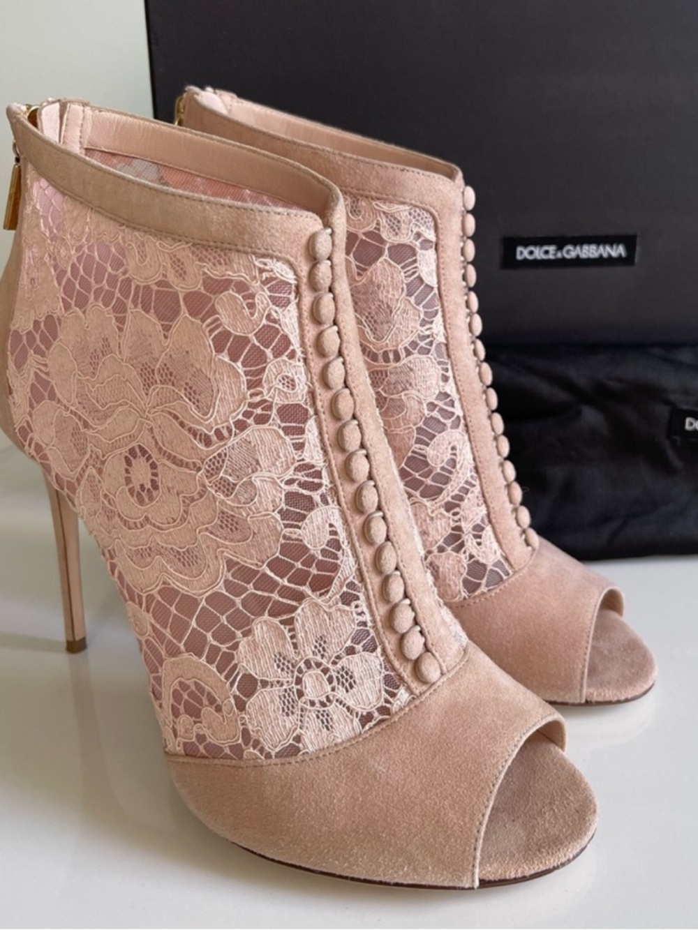 NEW IN BOX D&G HEELS